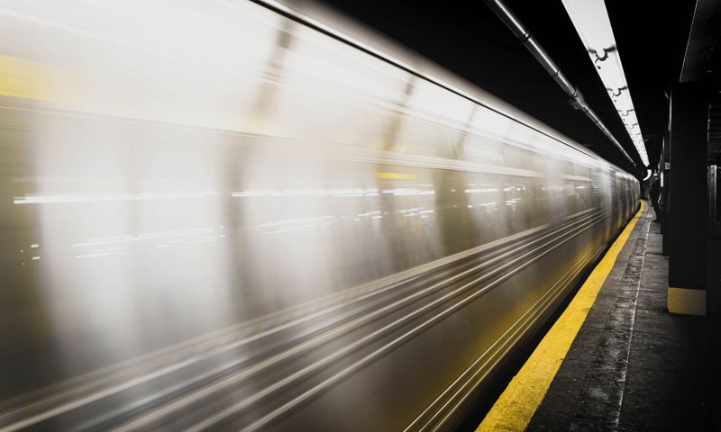 Mind the gap! New algorithm speeds up the quantum computations 